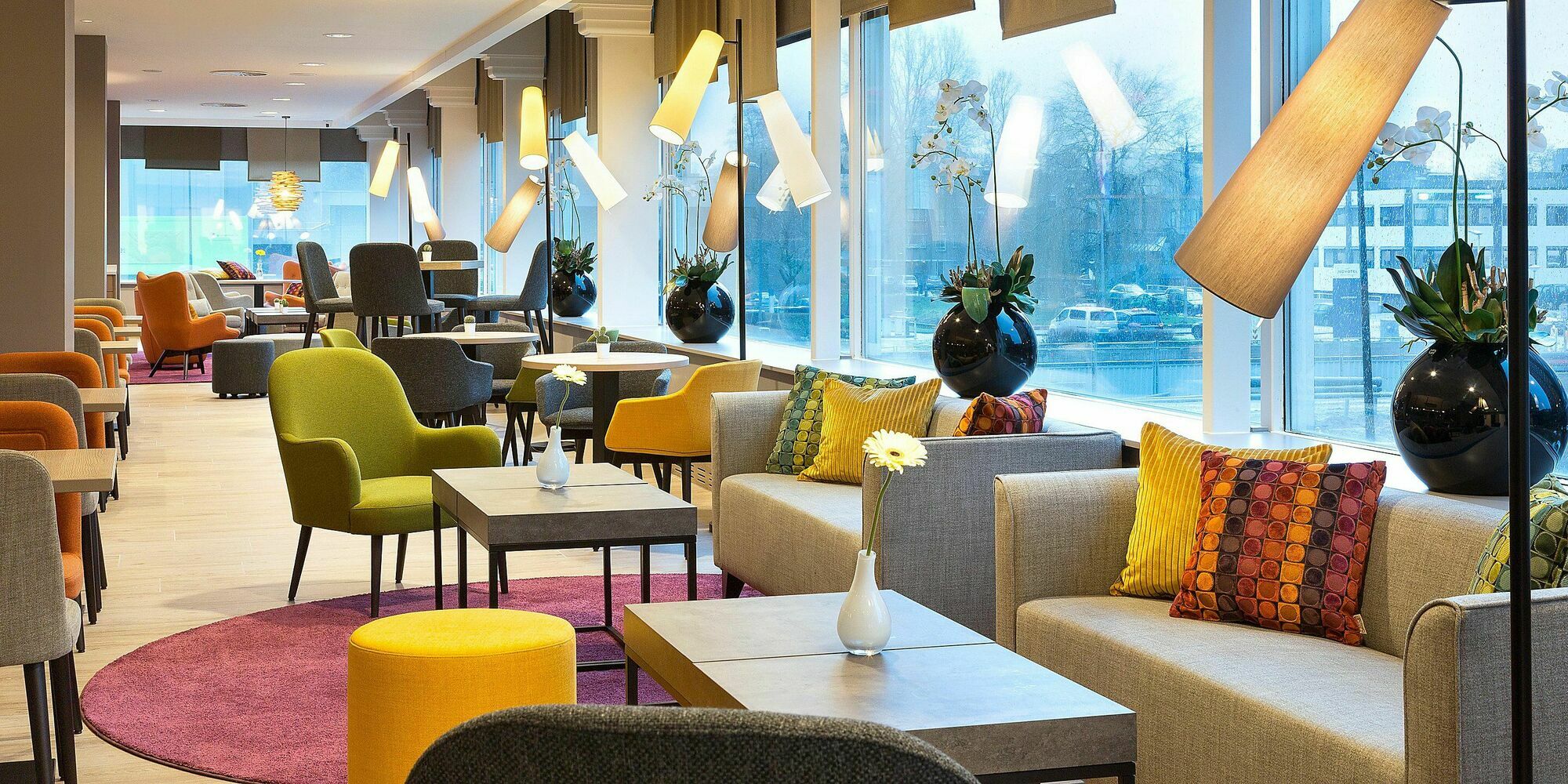 Holiday Inn Ámsterdam Facilidades foto